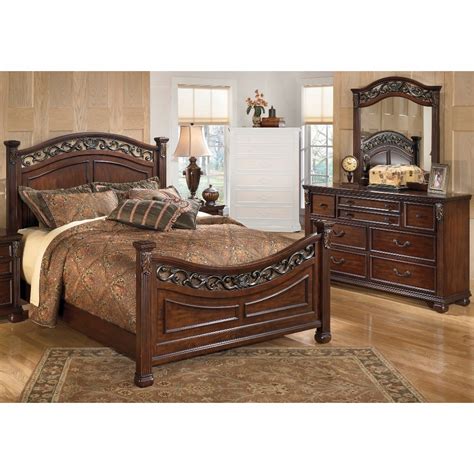 It is the sole responsibility of the customer to download, fill up today i went down to signature design by ashley to purchase a new bedroom set. Signature Design by Ashley - Leahlyn 3-Piece Queen Bedroom Set