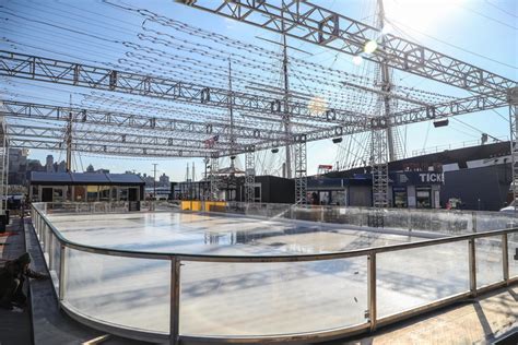 Where To Find Outdoor Ice Skating Rinks In Nyc Mta Away