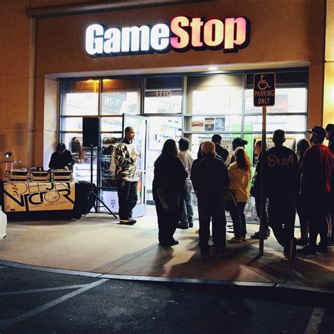 What Stores Open At 12 Midnight On Black Friday - GameStop, closed on Thanksgiving, will open at midnight on Black Friday