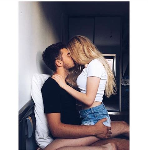 Couple Goal Kiss Love Forever You And I Perfect Two Coppie Felici Coppie Sensuali
