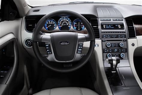 2013 Ford Taurus Interior Photos Carbuzz