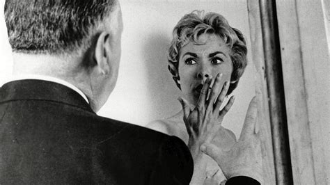 Alfred Hitchcock Went To Great Lengths To Keep Psycho Plot Secret