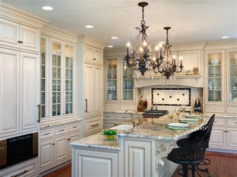 Keep those counters clean by hiding stuff in shelves! How To Design A Traditional Kitchen With White Kitchen ...