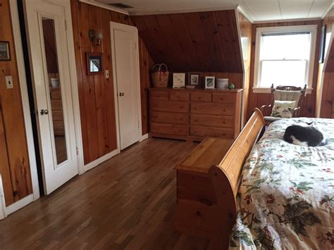 Knotty Pine Walls In The Master Bedroom How To Decorate A