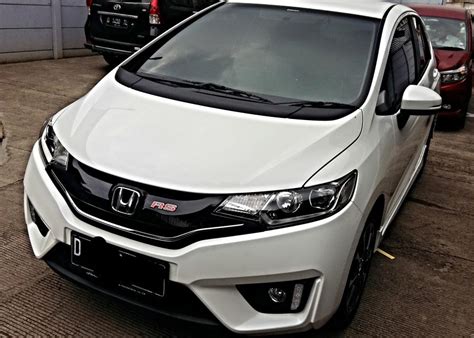 Honda jazz is currently available in petrol engine. honda jazz RS MANUAL OLD MODEL HARGA TERBAIK! - MobilBekas.com