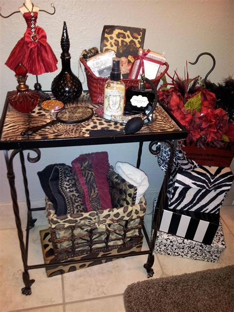 While it may not seem like it sometimes, we spend most of our time in our homes. Red-black-animal print, bathroom decor | We Know How To Do It