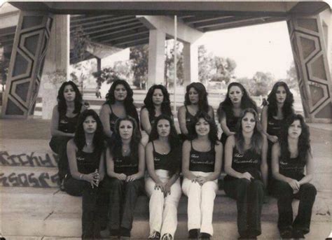 Chola Style And Culture 40 Fascinating Vintage Photos Of Latina Gangs In Southern California