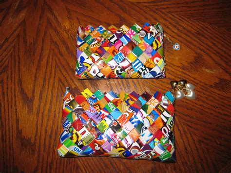 See more ideas about chocolate wrappers, wrappers, chocolate. Chip and Candy Wrapper Purses | Candy wrapper purse, Do it yourself crafts, Craft projects
