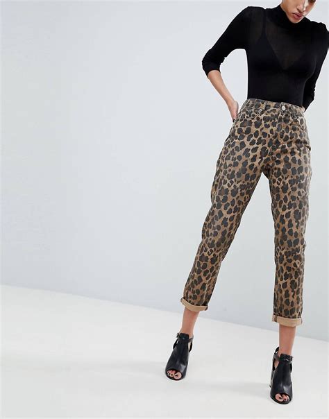 Asos Design Ritson Rigid Mom Jeans In Leopard Print Asos Leopard Print Jeans Mom Jeans Fashion