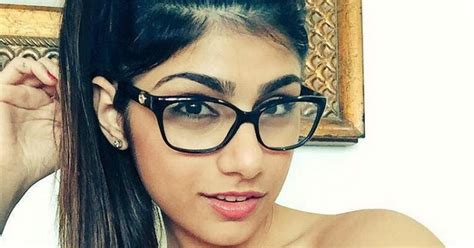 Pornhub Star Mia Khalifa Bares All To Lance Armstrong After Quitting