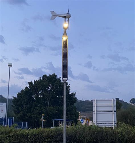 Off Grid Power For LED Street Lighting And Signs Leading Edge