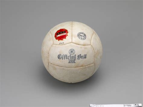 Oct 21, 2004 · 東京オリンピックに挑んだ女子バレーボールチームは、日本、ソビエトに加え、ポーランド、ルーマニア、アメリカ、韓国の全6カ国。 金メダルをかけた最終戦の日本対ソビエト戦を除いて、各国の対戦は実力通りに結果となって現れていった。 感動と歓喜の歴史を振り返る Road to TOKYO!! 1964→2020 「読売新聞 ...