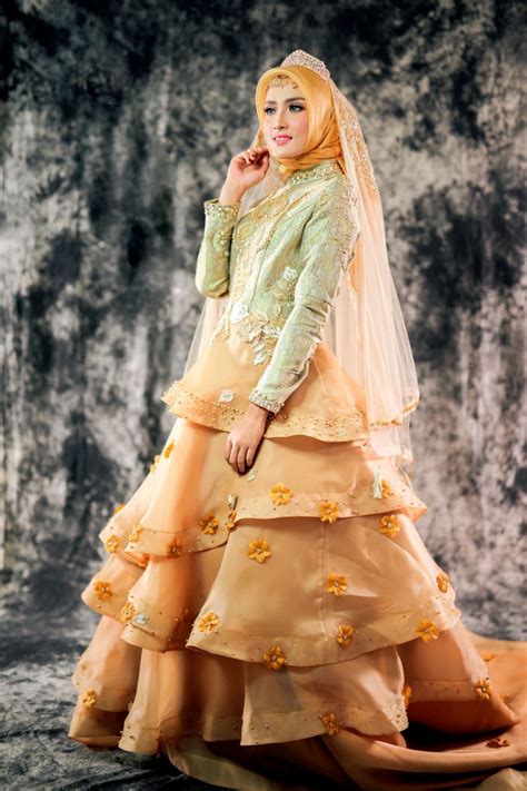 Bridal Songket Dress Golden Wave By Laksmi Laksmi