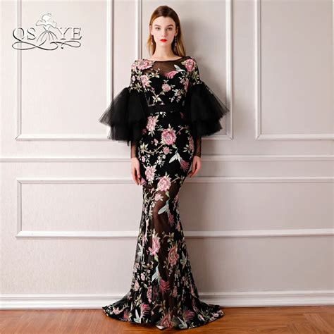 Qsyye 2018 New Saudi Arabia Formal Evening Dresses 3d Print Flowers Long Sleeves Sexy Black