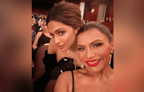 Mindy Kalings Photos Chilling With Brown Beauties At Oscars After