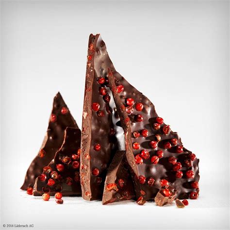 Rosa Pfeffer Erdbeer Swiss Chocolate Artisan Chocolate Chocolate