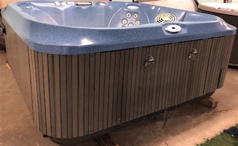 Jacuzzi Hot Tub Model 8491b Blu Langley Hot Tubs Hot Tubs Langley Bc Greater Vancouver Hot