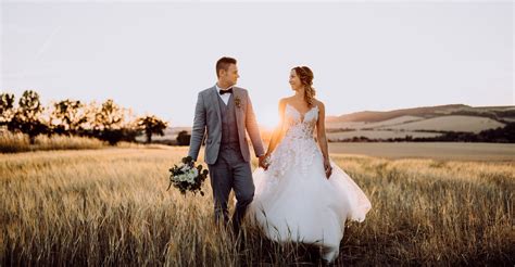 Seid dabei bei meiner brautkleider anprobe! Fotograf Erfurt • Weimar • Jena • Fulda | Hochzeit, Kleid ...