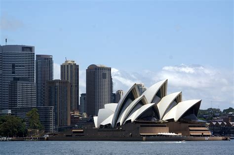 Sydney Opera House Shiny Architecture And Acoustic Space Travelmemo