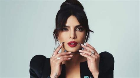 Priyanka Chopra Apologises For Disappointing Fans After Her Show The Activist Receives