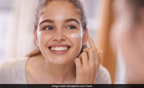 5 Skin Care Products Every Teen Must Have In Their Kit