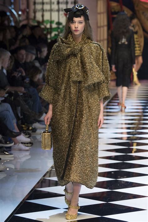 Dolce And Gabbana Fall 2016 Ready To Wear Collection Runway Looks
