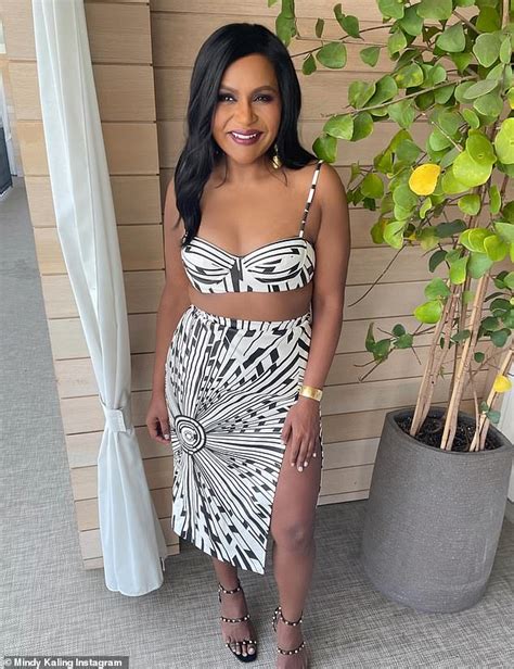 mindy kaling shows off her slim belly in a bra top after losing weight oltnews
