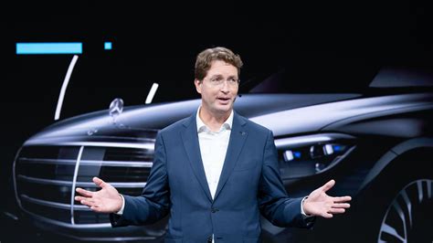 Daimler Hauptversammlung Forschungsausgaben Zu Senken Ist Sehr Riskant