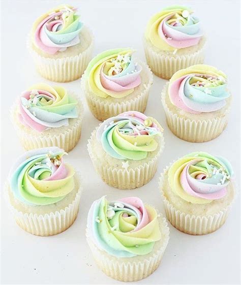 Pin By Kaitlyn Hallmann On Cupcake Decorating Cupcakes Decoration