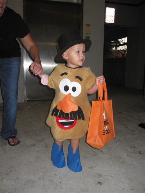Follow these easy steps to make these customized magnets yourself: Mr Potato Head Costume Diy - Low Onvacations Wallpaper ...