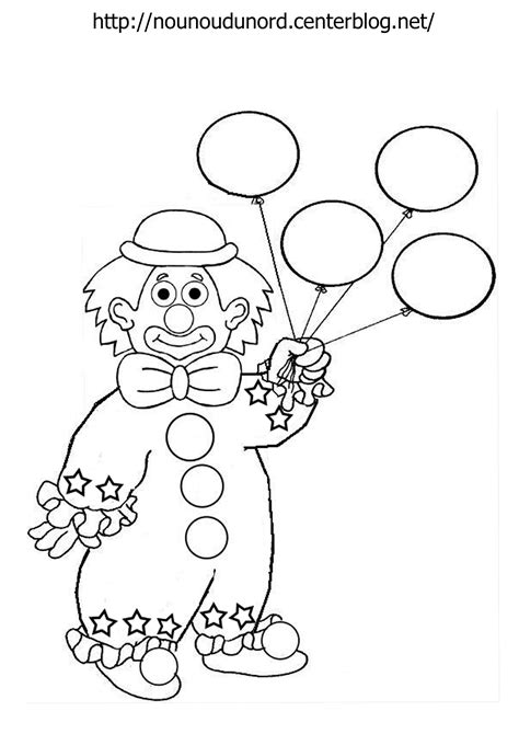 Coloriage clown à imprimer dessin de clown à colorier un clown porte des vêtements colorés et se maquille pour faire rire les gens afin qu'ils passent un moment agréable. Sélection de dessins de coloriage clowns à imprimer sur LaGuerche.com - Page 2