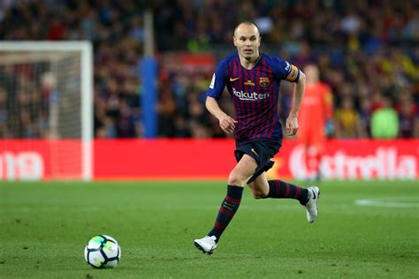 Facing Fours Months Out Ex Barcelona Star Andres Iniesta Vows To Play