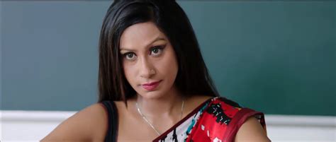 Download 18 Miss Teacher 2016 Hindi Movie 720p Uncut Hdrip 850mb