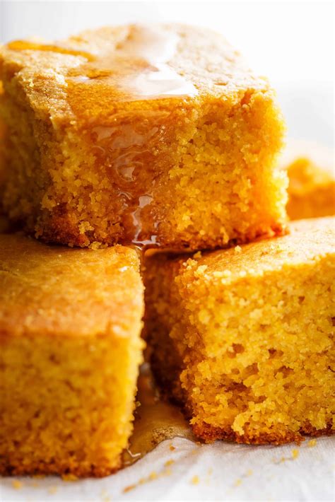 If you are new to making southern cornbread, take note of the following you'll notice there are both bacon drippings and butter in this cornbread recipe. Easy Buttermilk Cornbread (Best Sweet Cornbread) - Cafe Delites