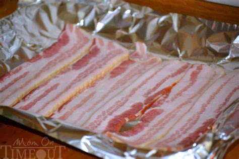 bacon baking oven foil cook perfect sheet making guide cooking rack every bake lined place cooked cooling momontimeout using baked