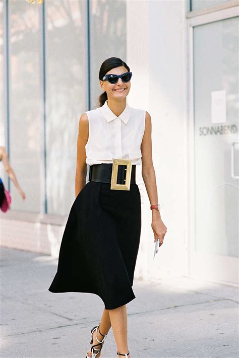 How To Wear Wide Belts The Right Way The Zoe Report Fashion