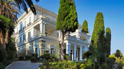 Südlicher charme für die eigenen vier. Mediterranes Haus bauen | Häuser, Anbieter & Grundrisse in ...