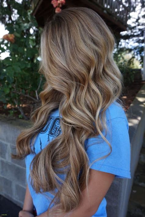 Because it's a low maintenance color, it is best paired with a. 25 Dirty Blonde Hair Ideas for Women (Trending in December ...