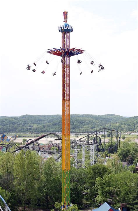 11 Of The Best Rides In Six Flags St Louis Six Flags Fair Rides Amusement Park Rides