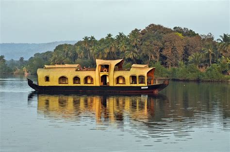 10 Best Houseboat Destinations In India Backwaters