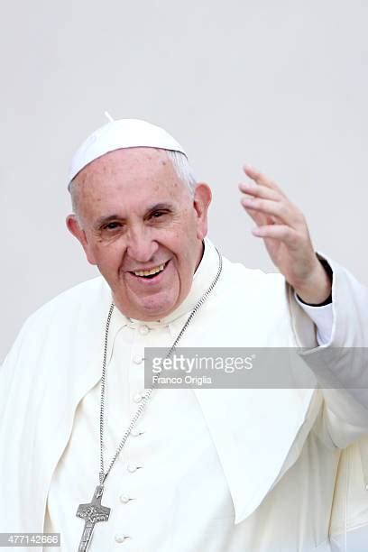 Pope Francis Portrait Photos And Premium High Res Pictures Getty Images