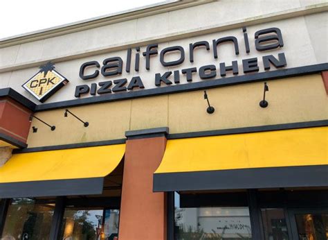 California Pizza Kitchen Storefront ?quality=82&strip=1&w=600