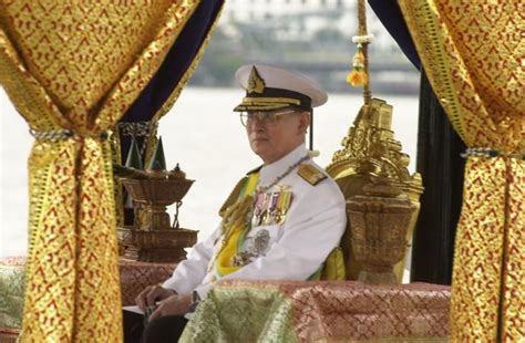 Thai King Bhumibol Adulyadej Dies Rare Photos Of The World S Longest Reigning Monarch Ibtimes