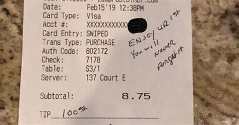Police Officer Leaves Touching Note And 100 Tip For Pregnant Waitress