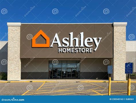 Brainerd Mn 1 Sep 2021 Ashley Homestore Storefront In Minnesota