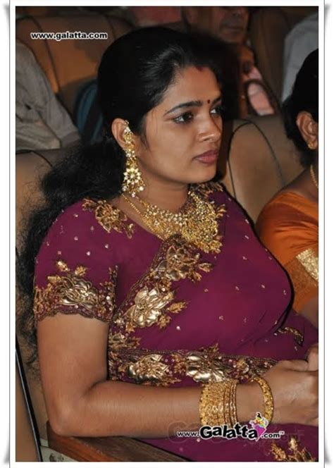 Latest Movies Gallery Tamil Aunty Actress Hot Super Cleavage Navel Gallery