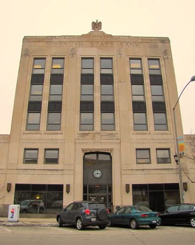 Berwyn State Bank Building Built In 1929 This Building Now Flickr