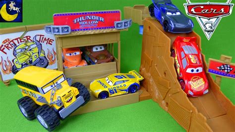 Disney Cars 3 Toys Thunder Hollow Speedway Challenge Playset Lightning