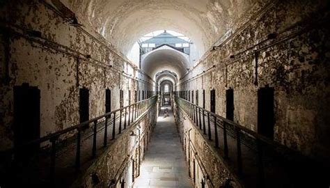 Notorious Prison Stories From Americas Most Infamous Cellblocks