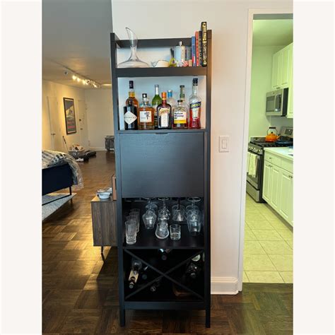 Crate & Barrel Wine Bar - AptDeco
